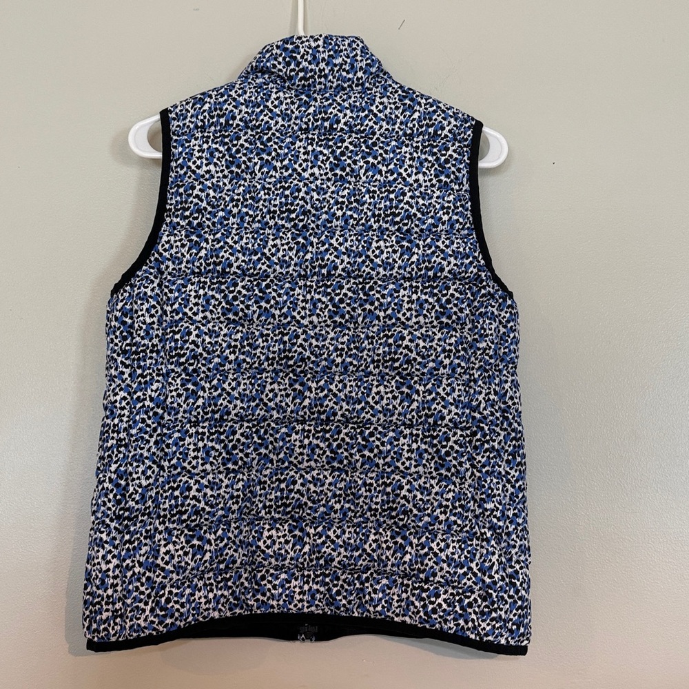 J. Crew Quilted Women’s Vest with Blue and White Pattern Size Small - Picture 7 of 7